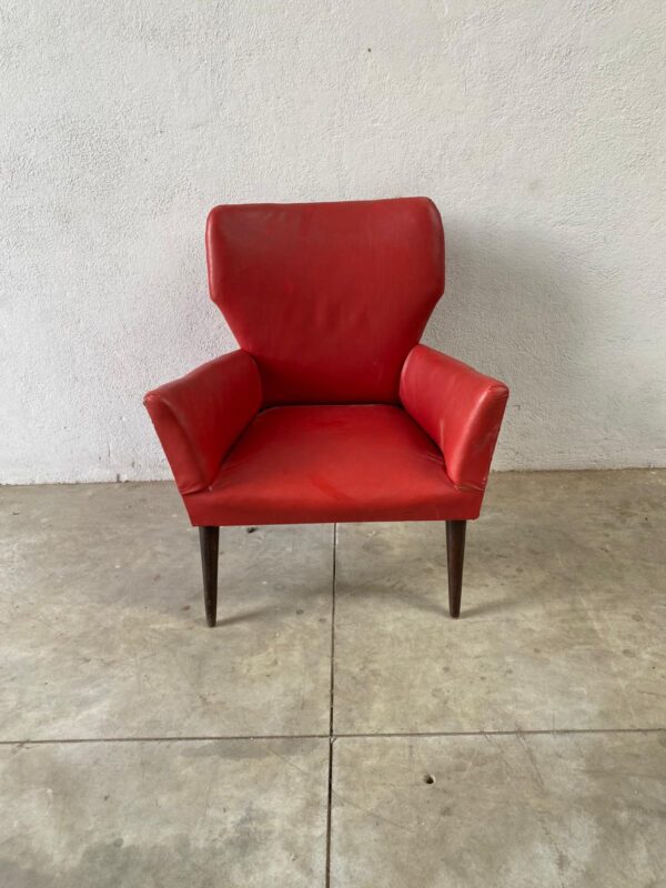 Poltrona vintage rossa in pelle anni '70 VP010