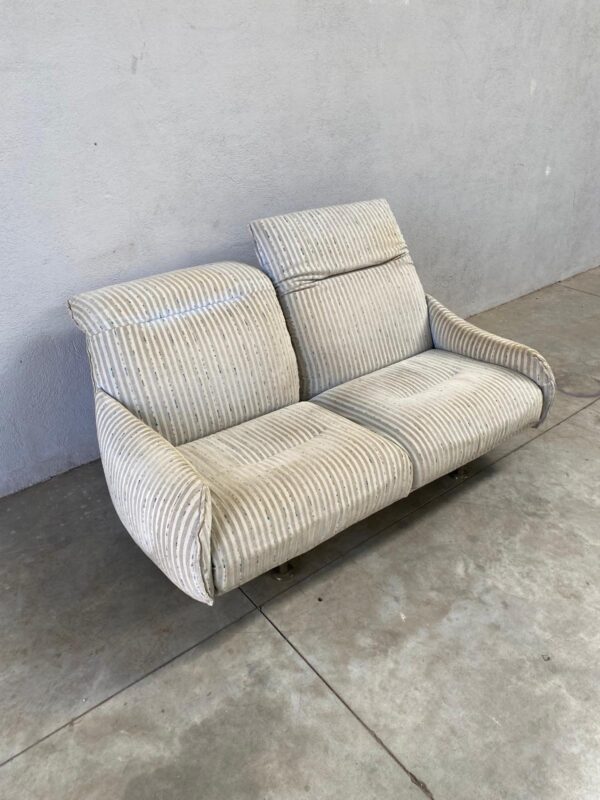 Divano vintage in velluto con struttura rivestita in pelle e testiere regolabili VD004 - immagine 6