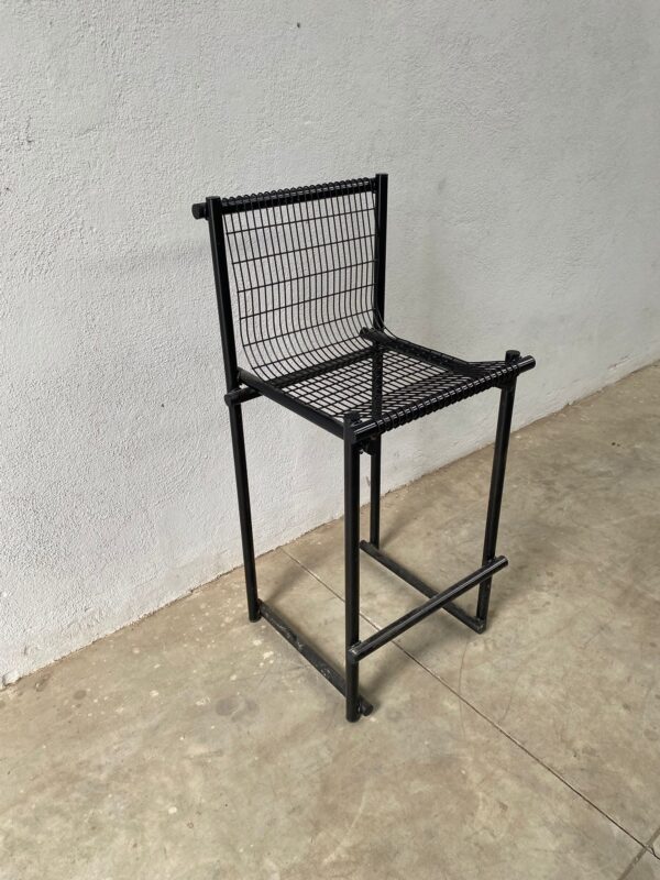 Sgabello alto nero in metallo SV009 - immagine 3
