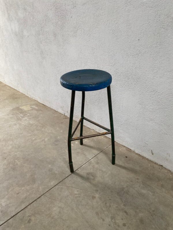 Sgabello industrial blu/nero anni 60/70 SV012 - immagine 2